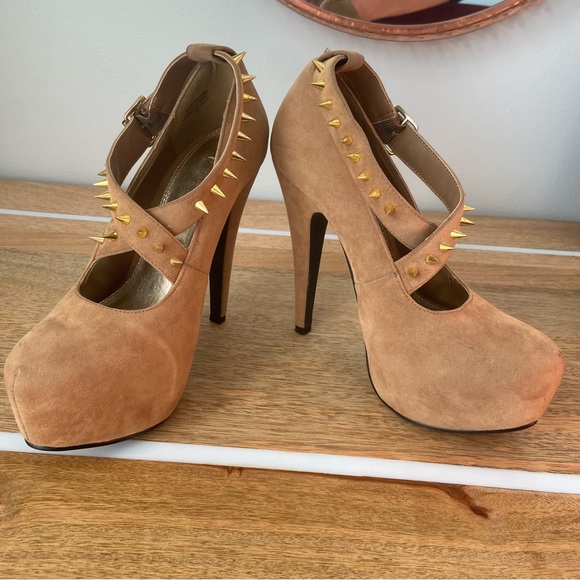 Y2K Spiked Cross Platform Heels - Picture 5 of 5